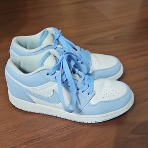Nike Jordan 1 Low Aluminum Ice Blue DC0774-141 Size 6
